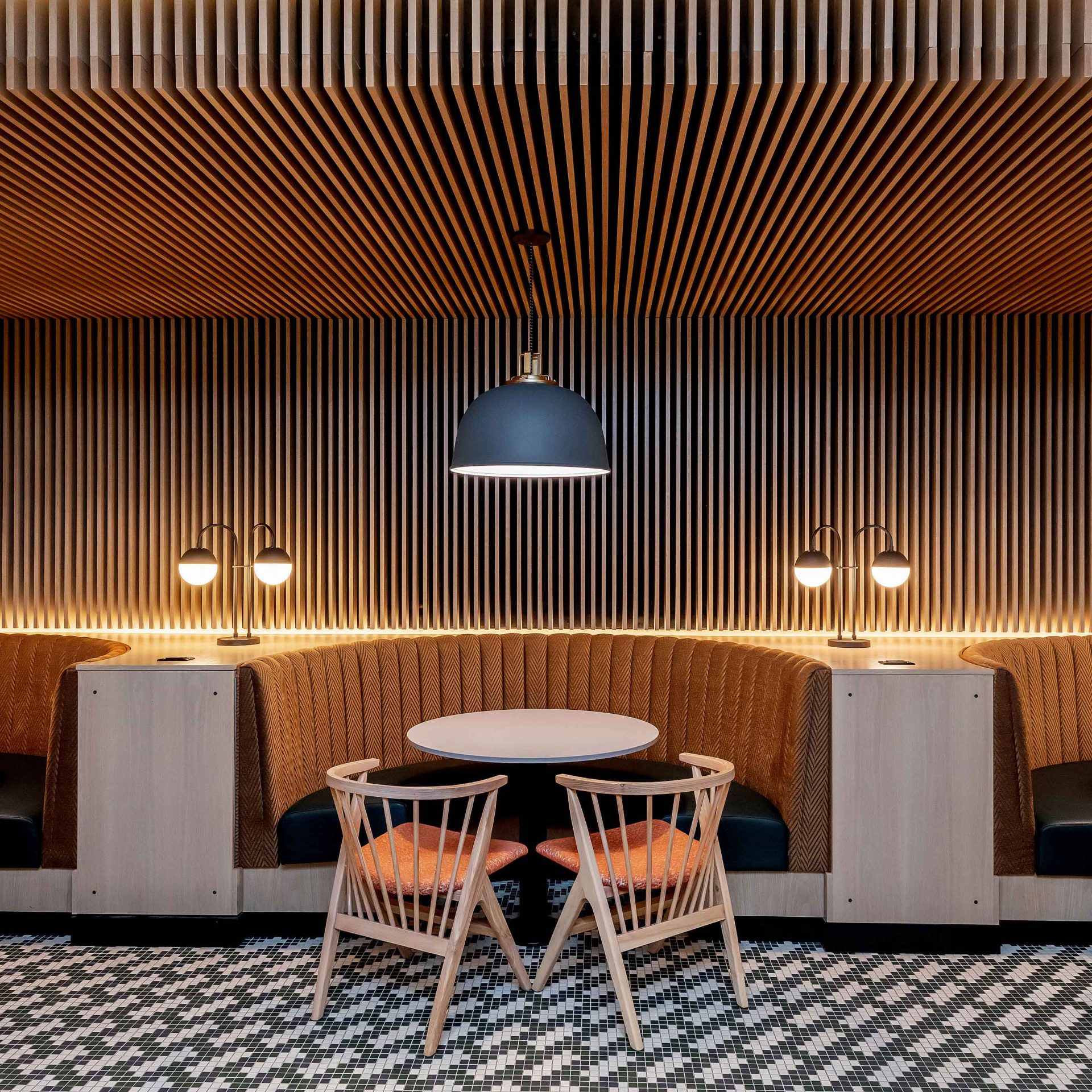 Aroma-​Resto-​Bar-​Saskatoon-​(6)