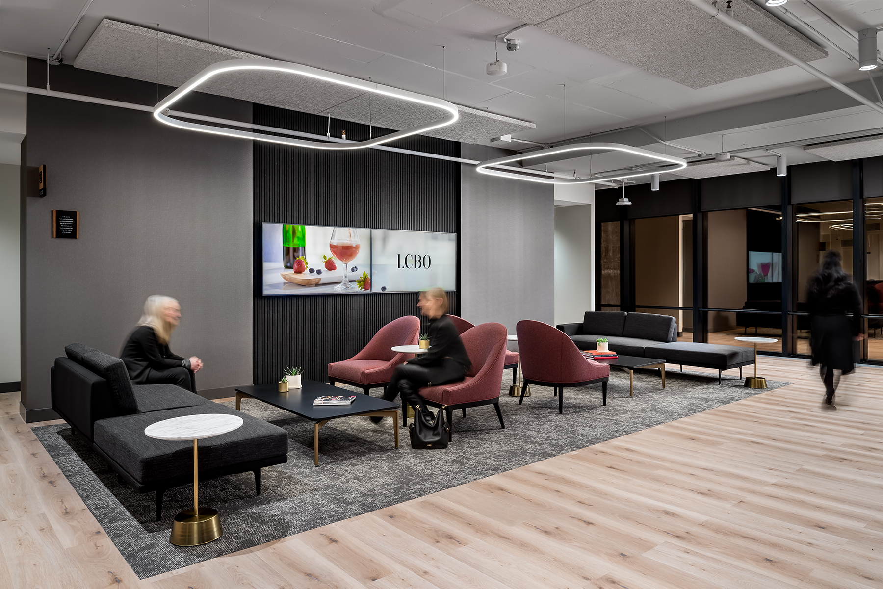 sm-​BH_LCBO_011-​P_R1