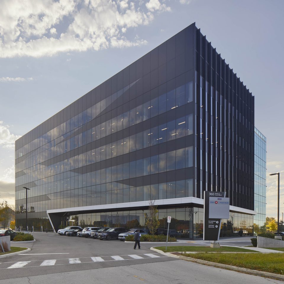 360 Oakville Place (05)